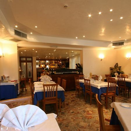 Hotel Nuova Flavia Lignano Sabbiadoro Eksteriør billede